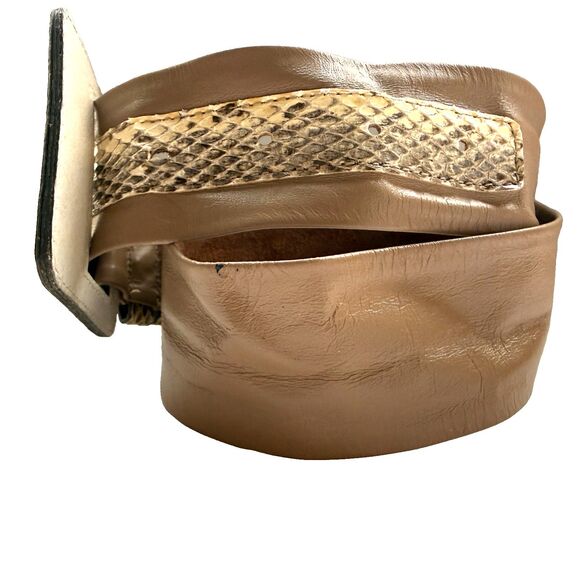 Vintage Beige Faux Snakeskin Leather Womens Belt Size XS Small S 27-31" Wide - Picture 2 of 9